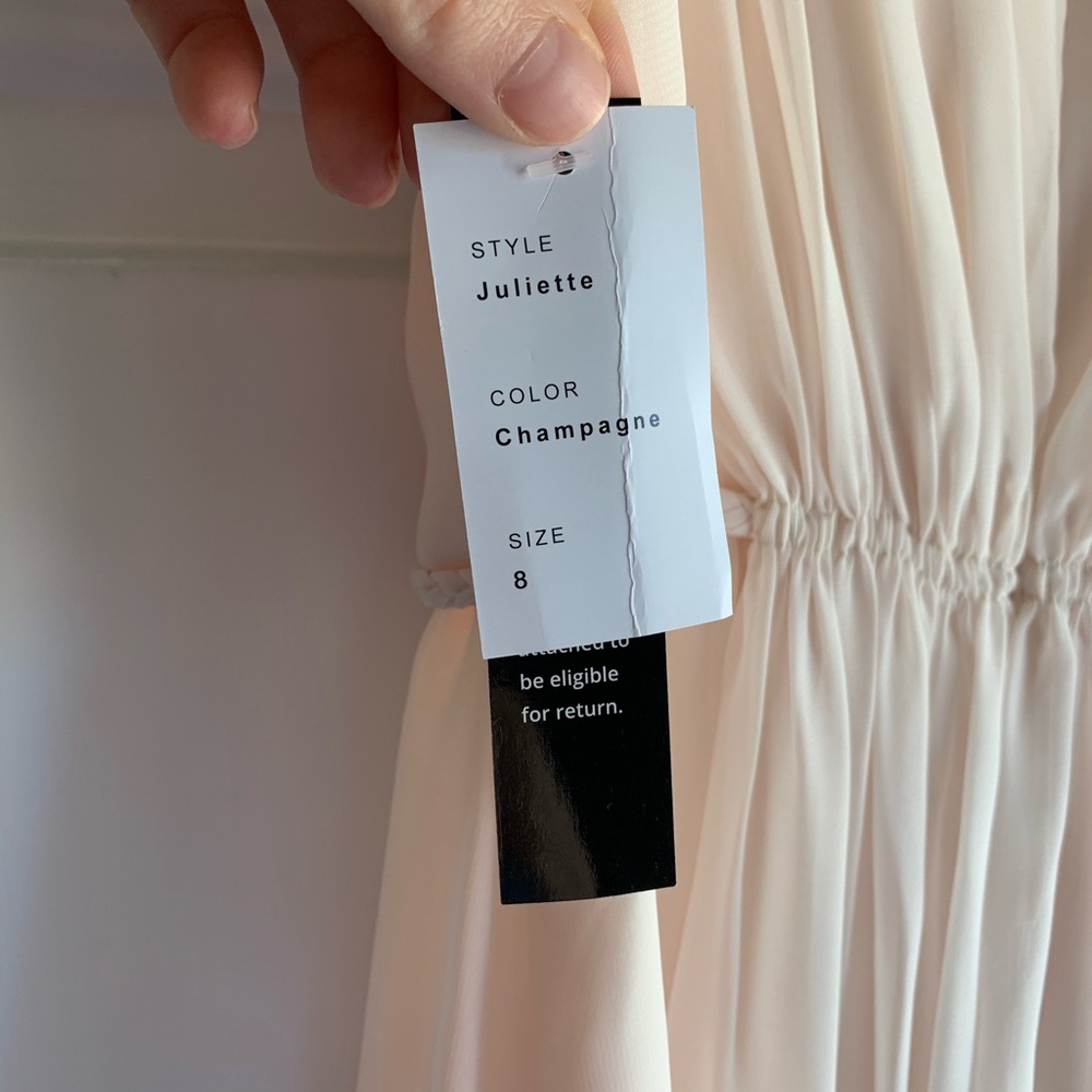 Wedding dress - Picture 6 of 10